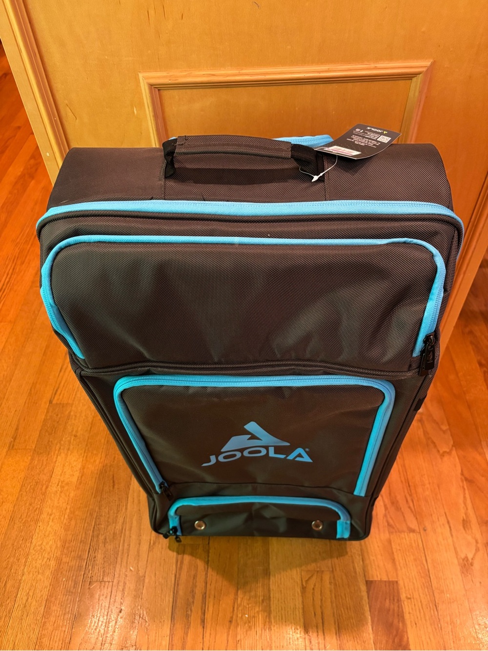 JOOLA Vision Suitcase - Picture 6 of 7